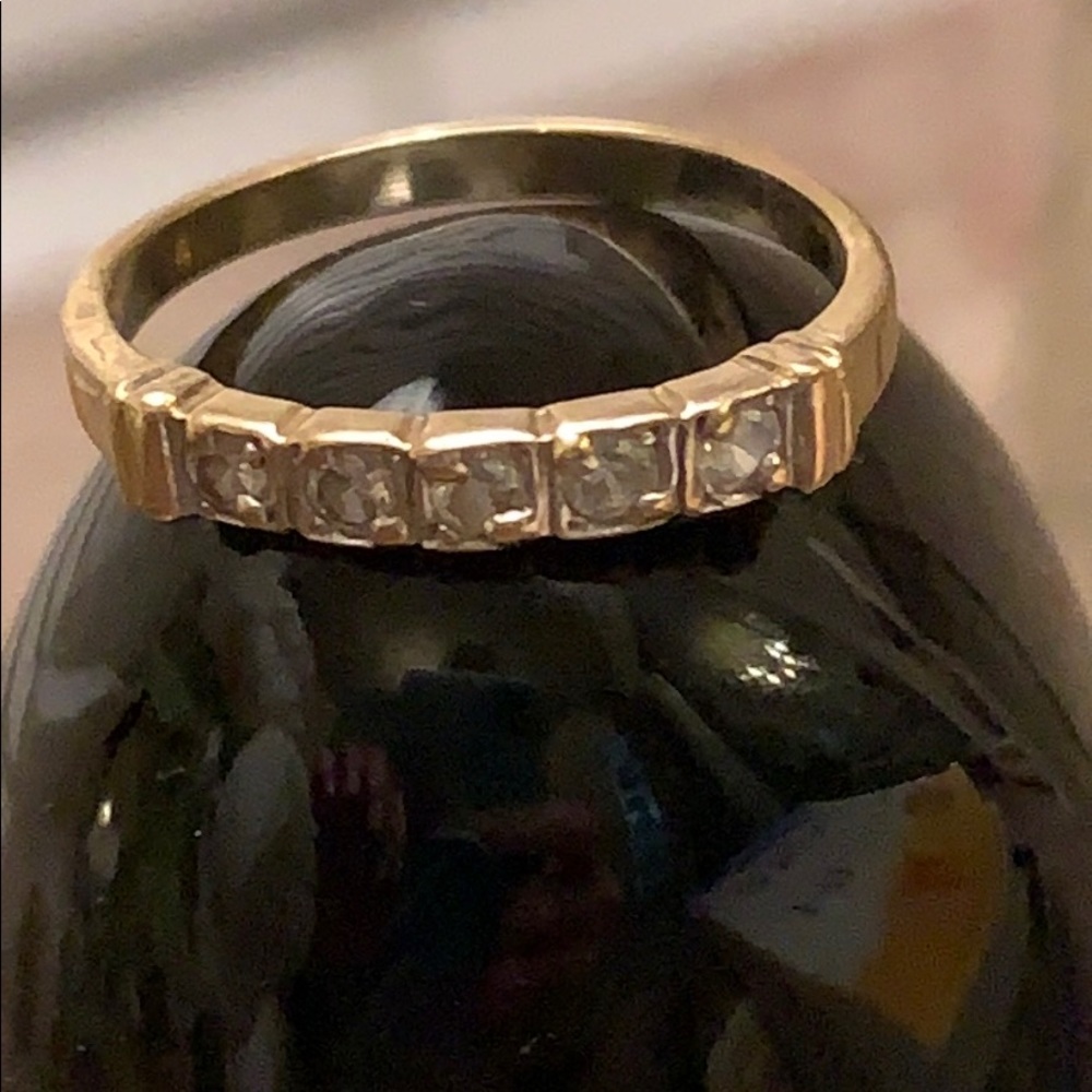 Size 4.25 Diamond & 14K Ring